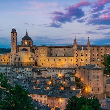 Appartamento Tipico In Centro Storico Urbino Zewnętrze zdjęcie