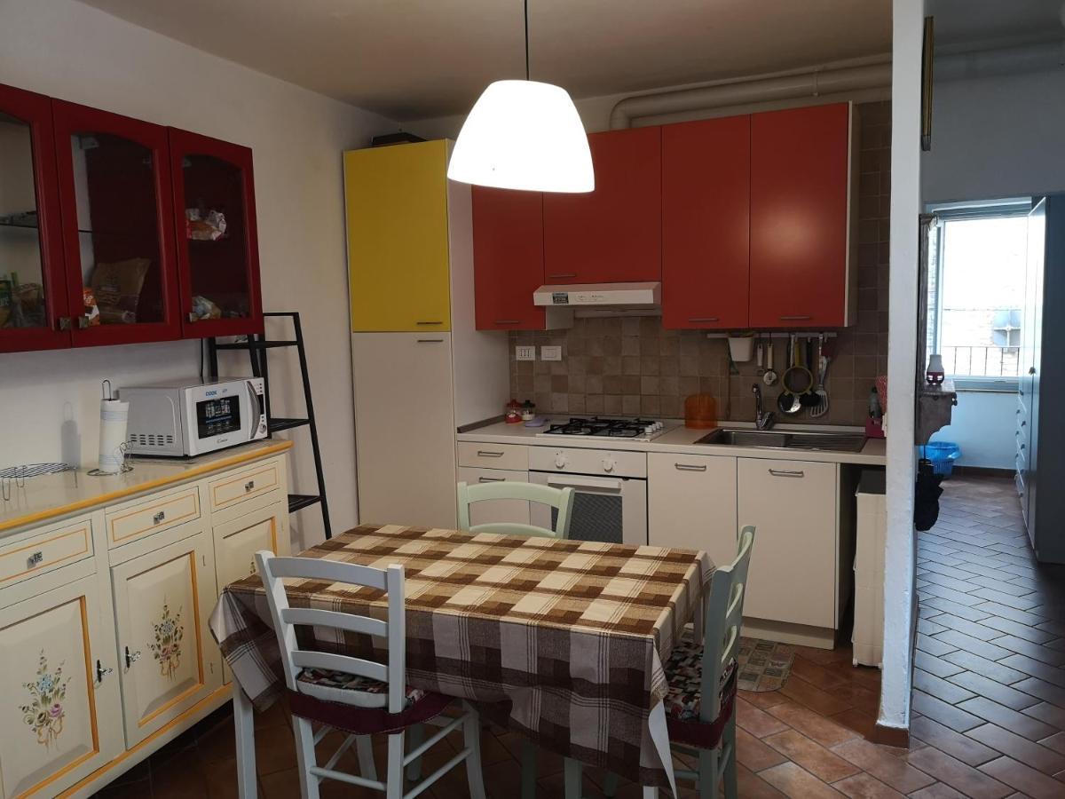 Appartamento Tipico In Centro Storico Urbino Zewnętrze zdjęcie
